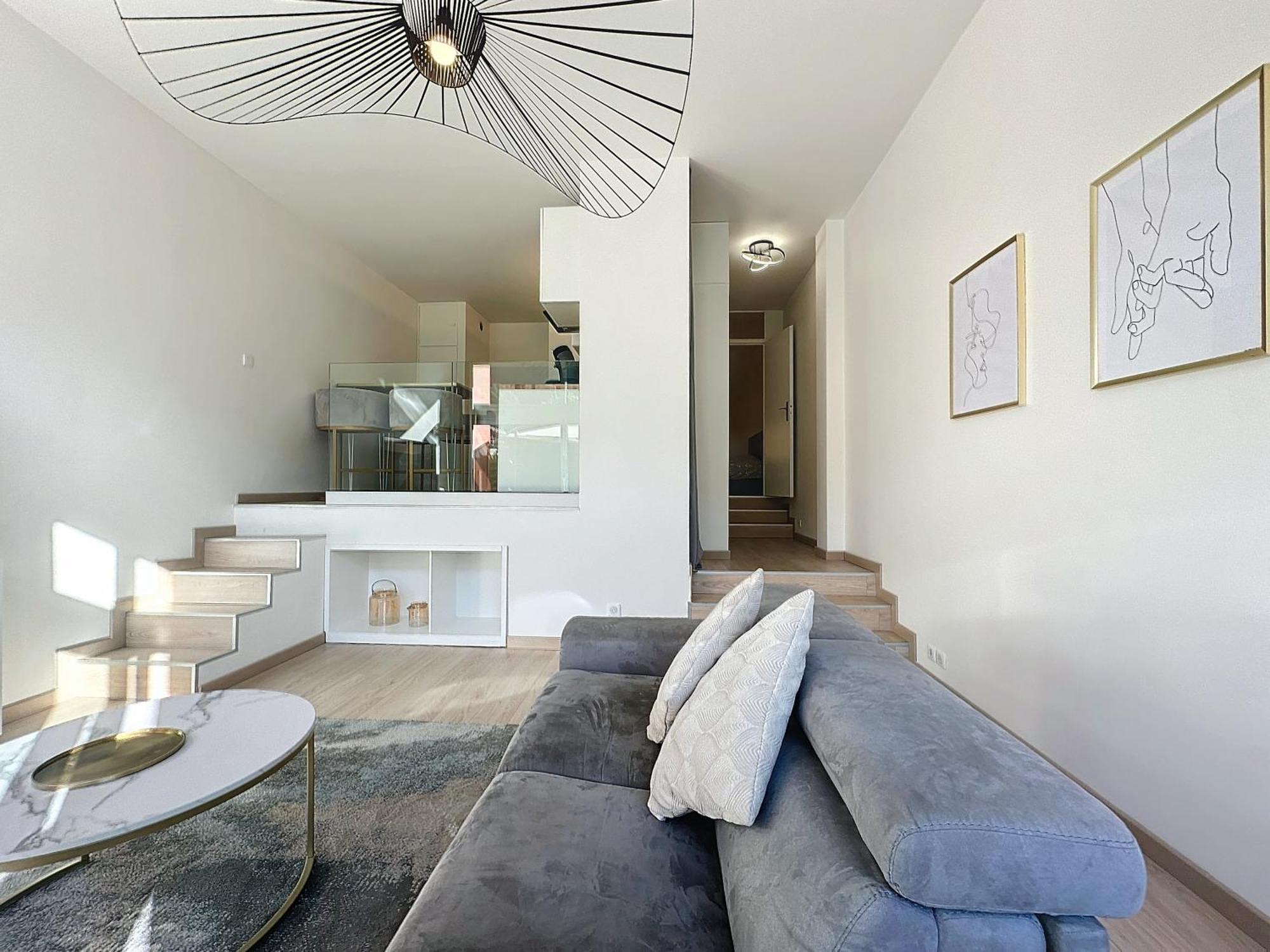 2 Pieces - Parking - Jacuzzi - Food & Drink - Love مينتون المظهر الخارجي الصورة